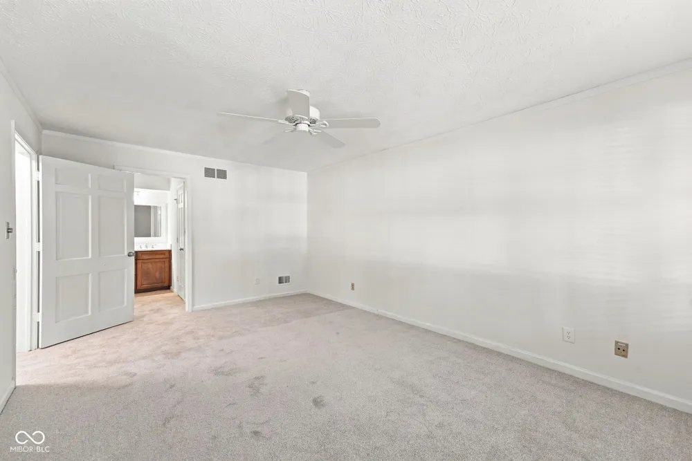 10165 Partridge Carmel, IN 46033