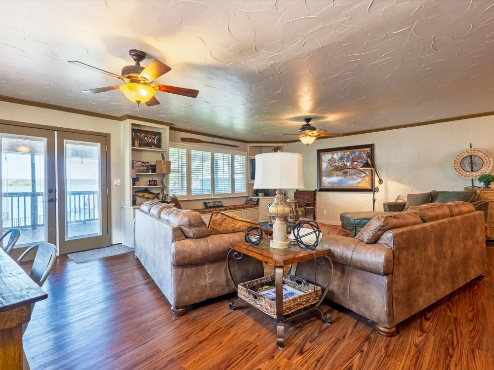 1637 Cedar Crest Loop Possum Kingdom Lake, TX 76449