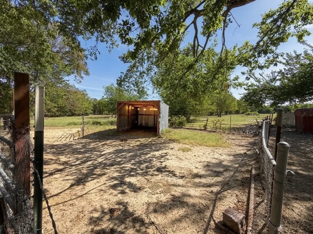 32951 Fm 47 Mabank, TX 75147