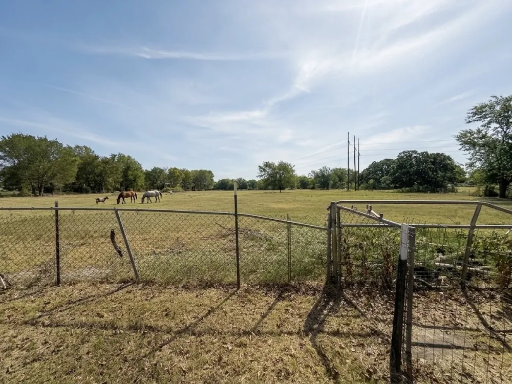 32951 Fm 47 Mabank, TX 75147