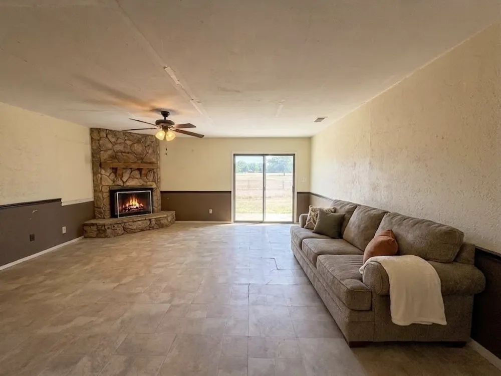 32951 Fm 47 Mabank, TX 75147