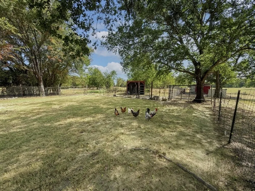 32951 Fm 47 Mabank, TX 75147