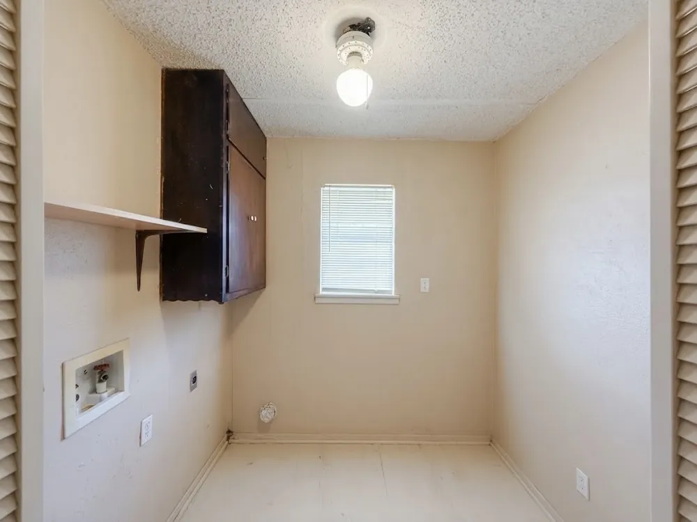 32951 Fm 47 Mabank, TX 75147