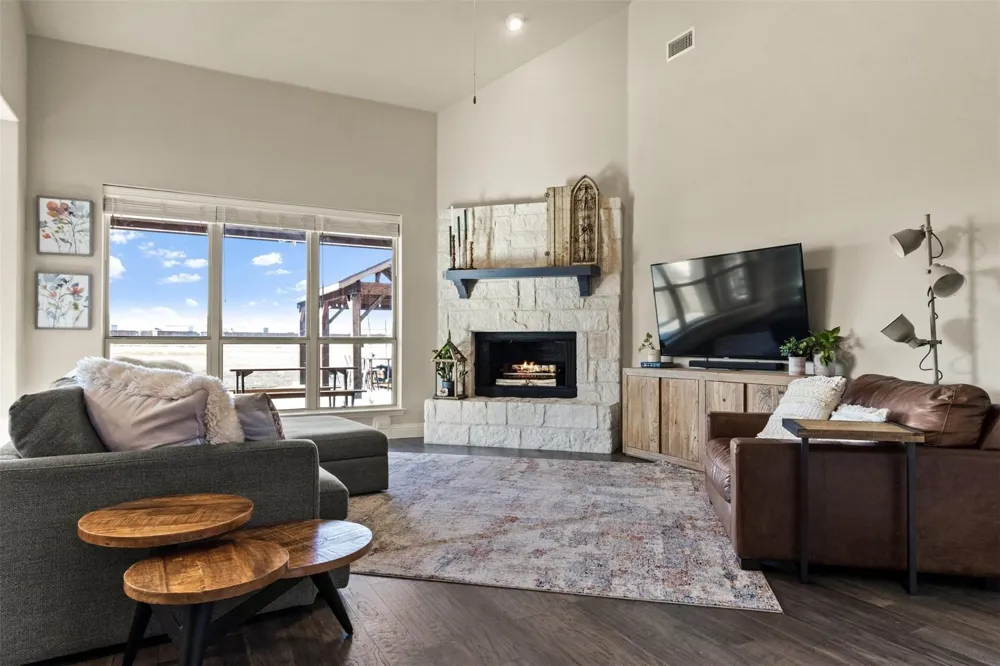 1133 Barrix Drive Forney, TX 75126