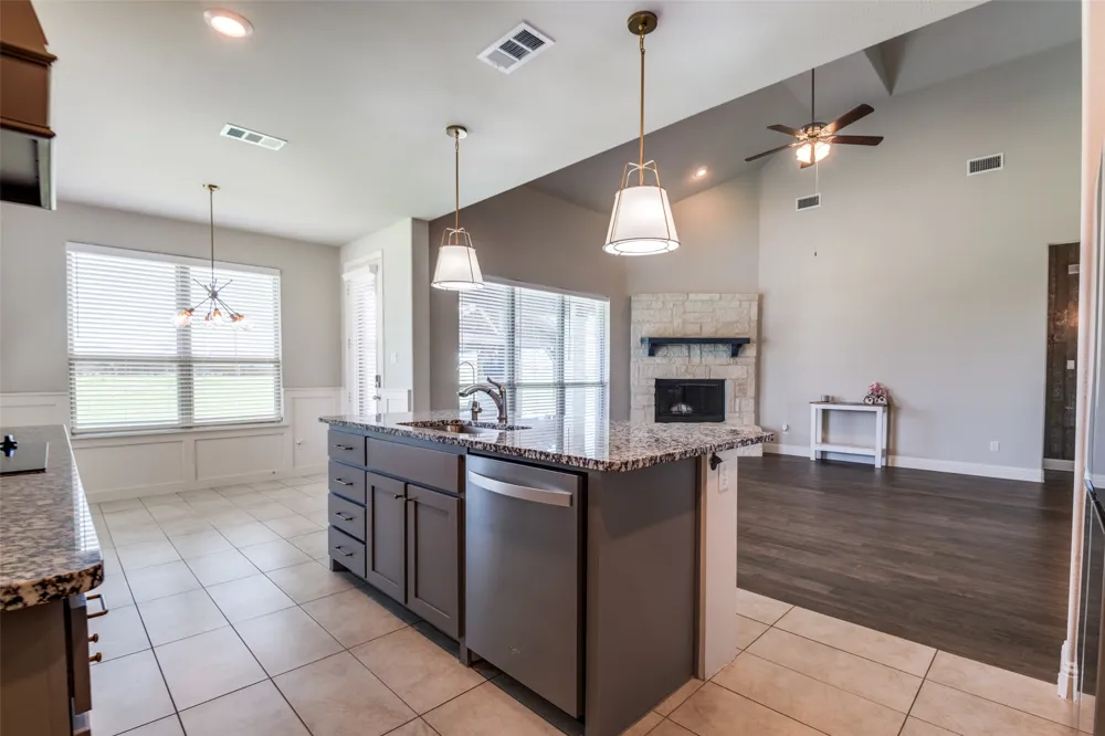 1133 Barrix Drive Forney, TX 75126