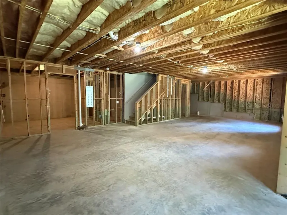 279 Greystone Court Winder, GA 30680