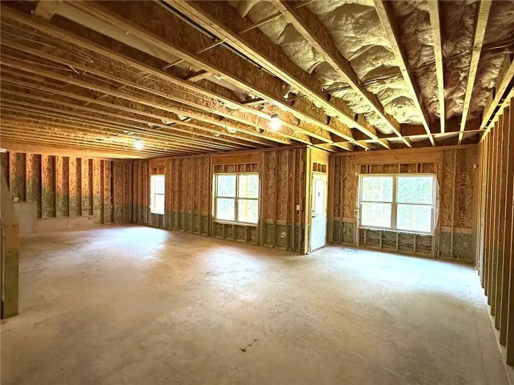 279 Greystone Court Winder, GA 30680