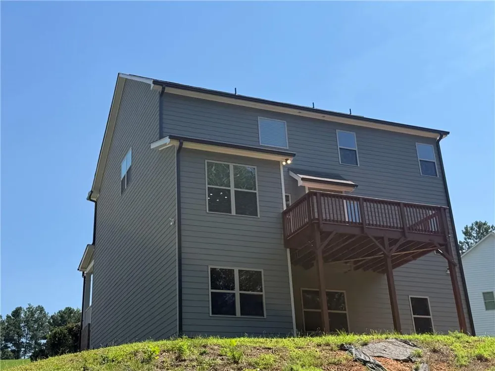 279 Greystone Court Winder, GA 30680
