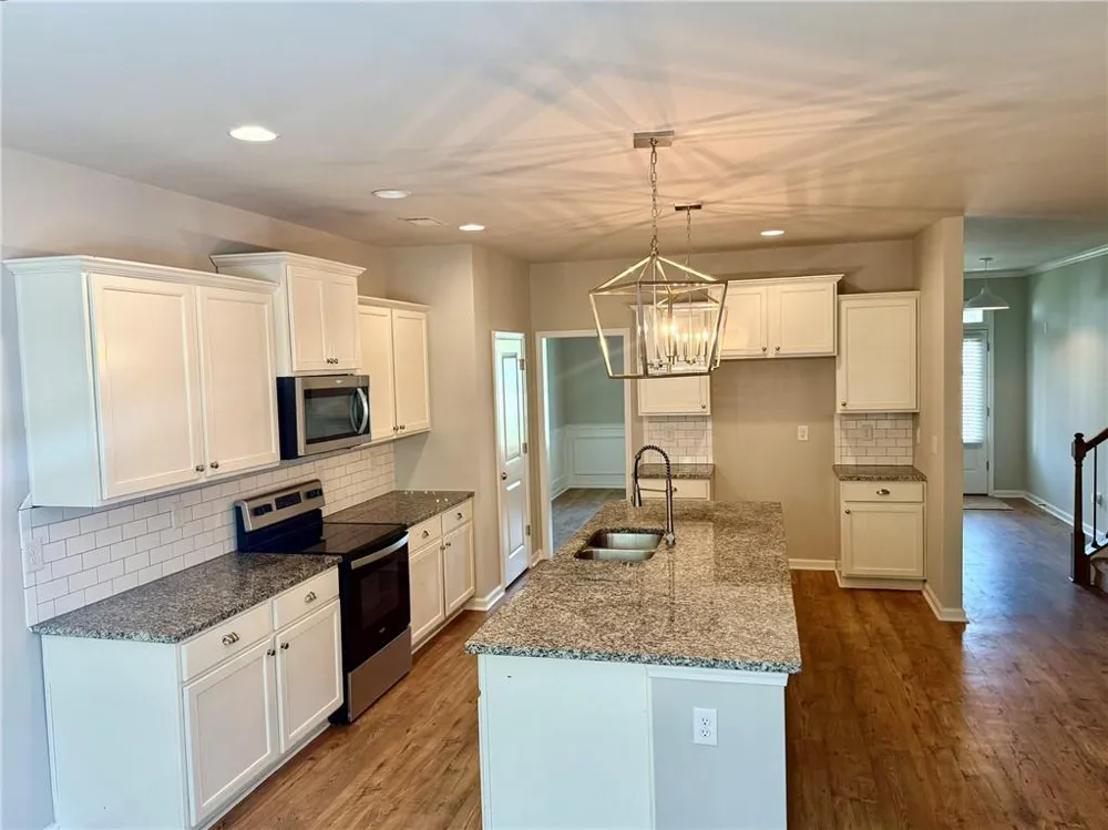 279 Greystone Court Winder, GA 30680