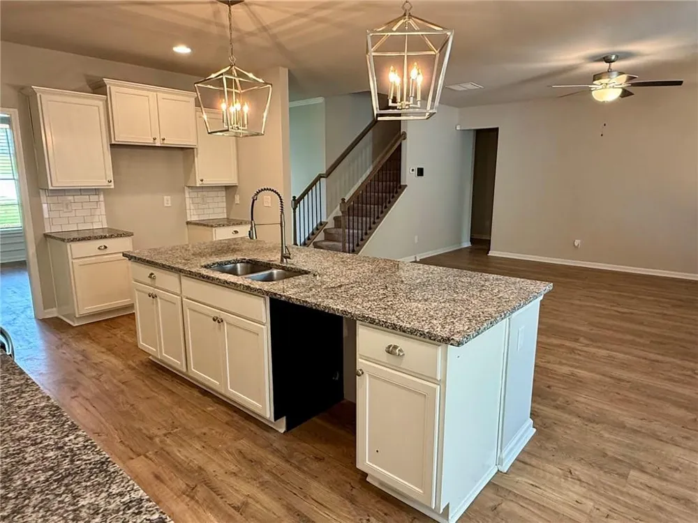 279 Greystone Court Winder, GA 30680