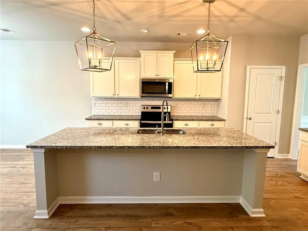 279 Greystone Court Winder, GA 30680