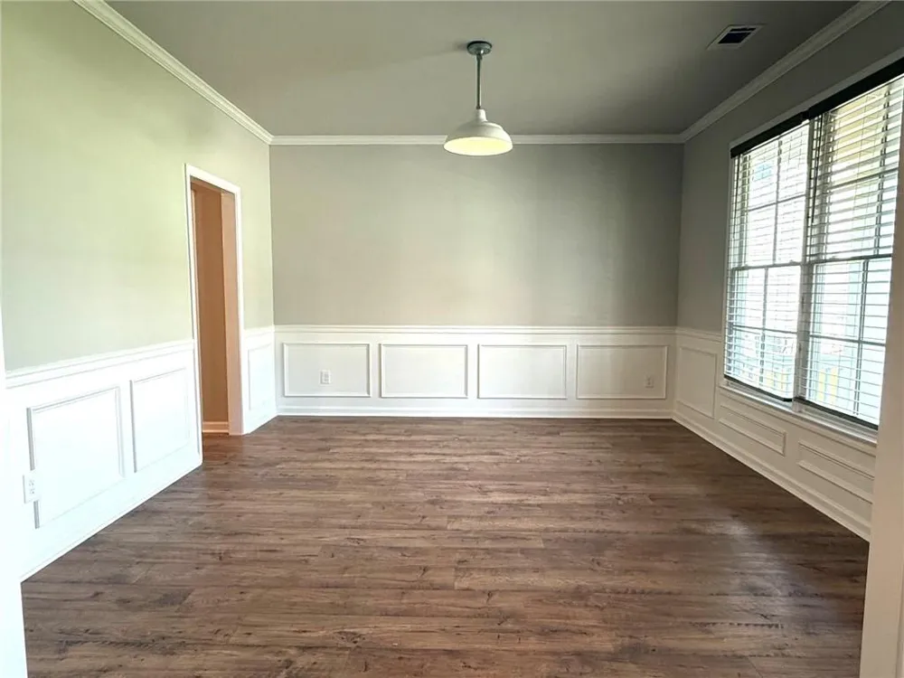 279 Greystone Court Winder, GA 30680