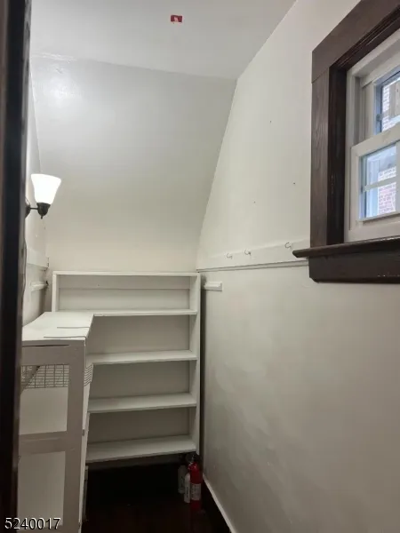 58 Park Ave Bloomfield, NJ 07003