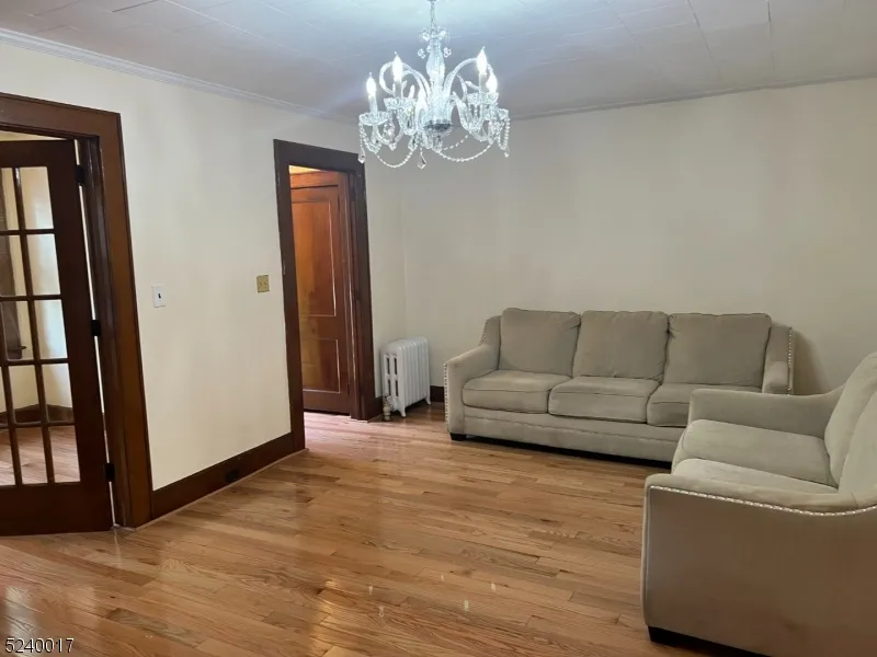 58 Park Ave Bloomfield, NJ 07003