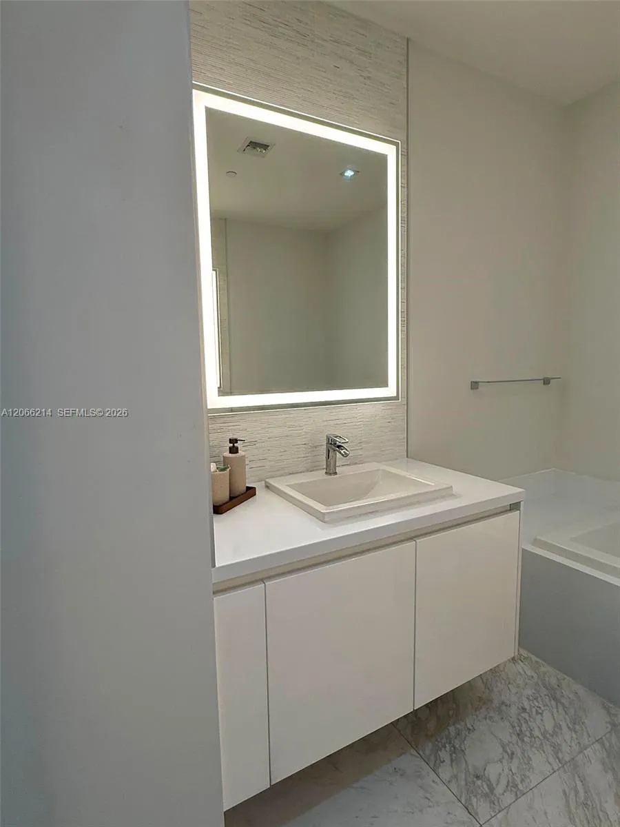 701 Fort Lauderdale Blvd #214 Fort Lauderdale, FL 33304