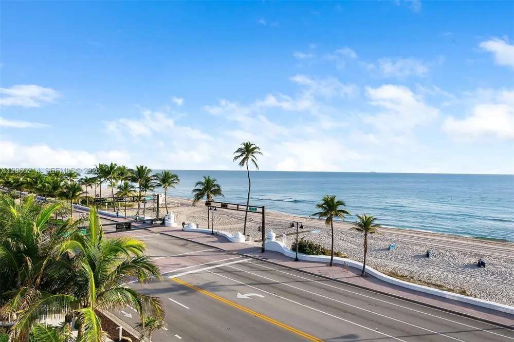 701 Fort Lauderdale Blvd #214 Fort Lauderdale, FL 33304