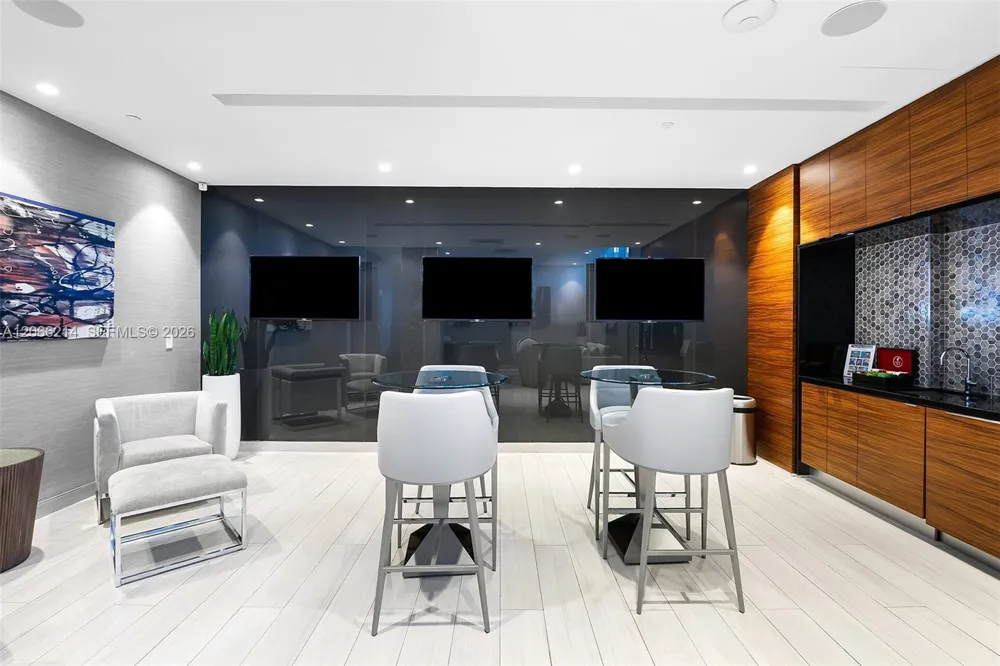 701 Fort Lauderdale Blvd #214 Fort Lauderdale, FL 33304