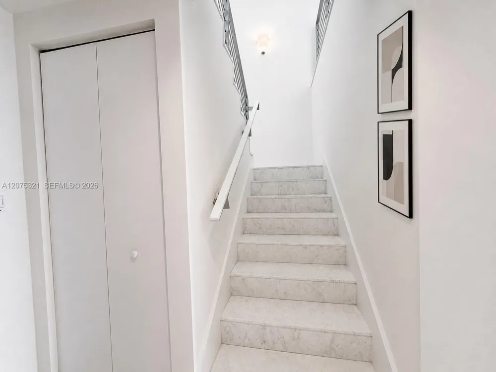 900 Biscayne Blvd #902 Miami, FL 33132