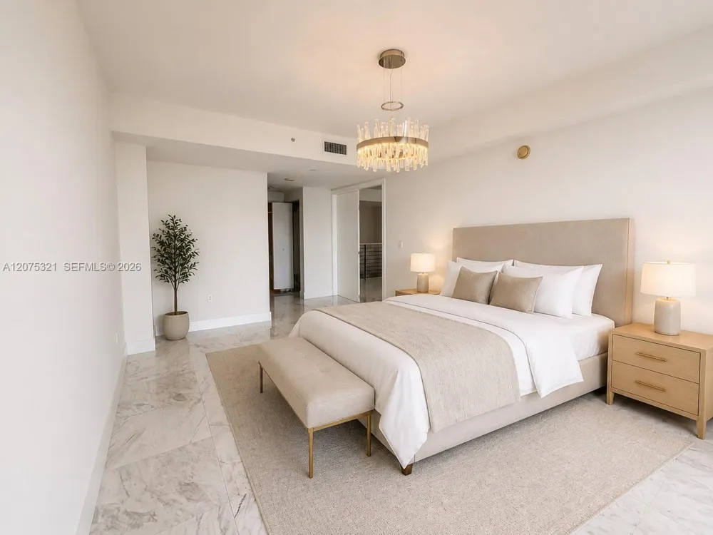 900 Biscayne Blvd #902 Miami, FL 33132