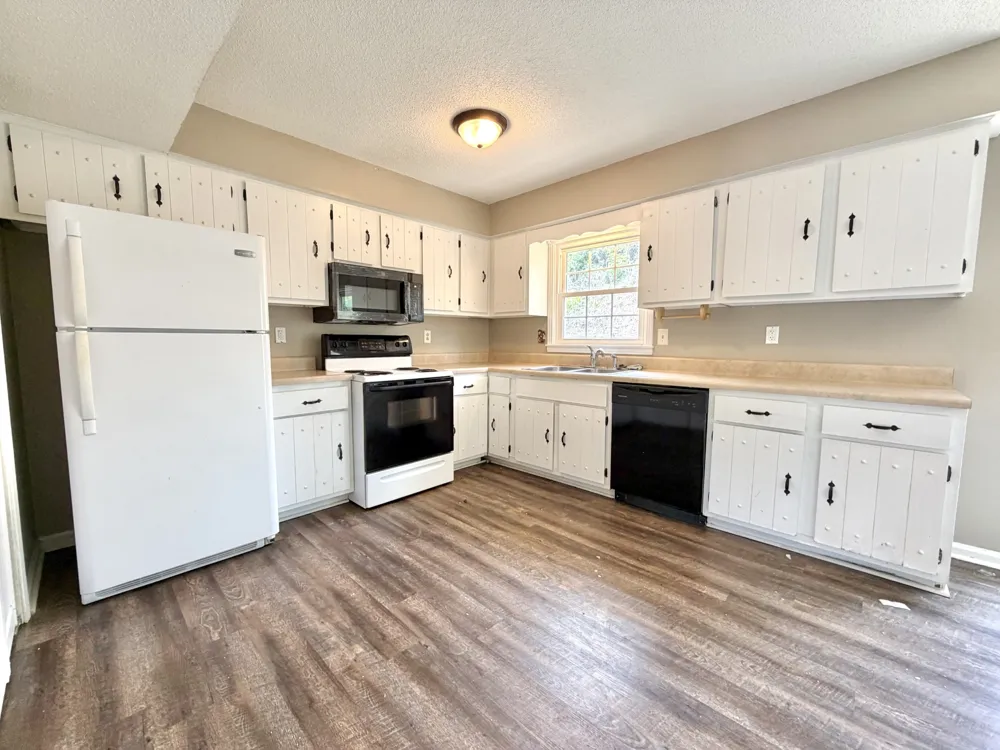 2108 Ashland City Rd #A Clarksville, TN 37043