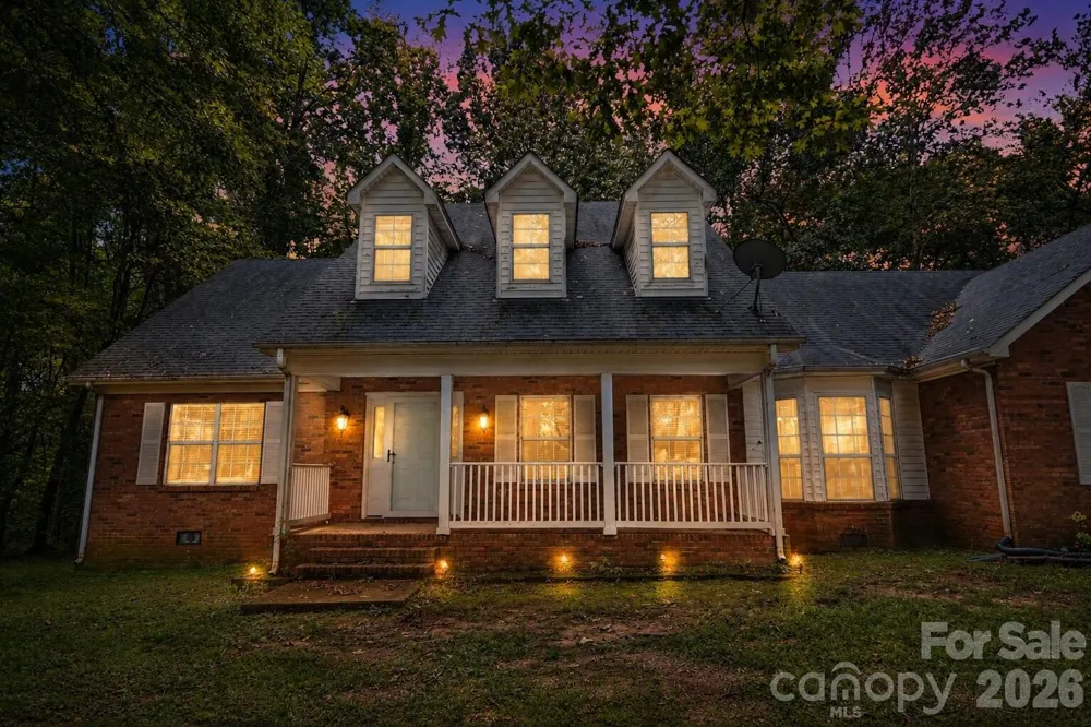 7944 Woodhill Cove Lane Denver, NC 28037