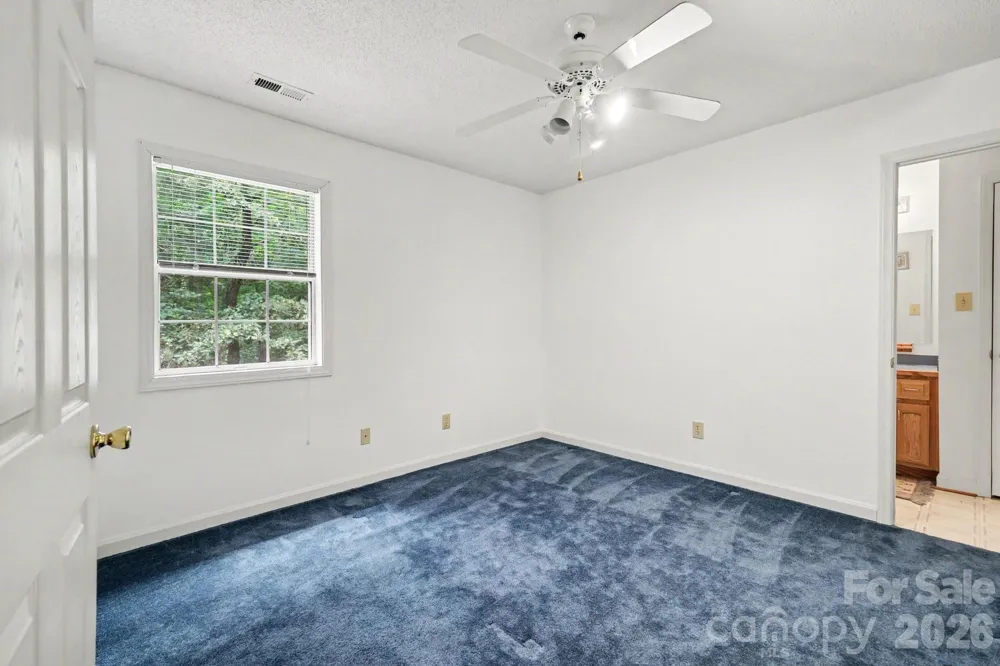 7944 Woodhill Cove Lane Denver, NC 28037