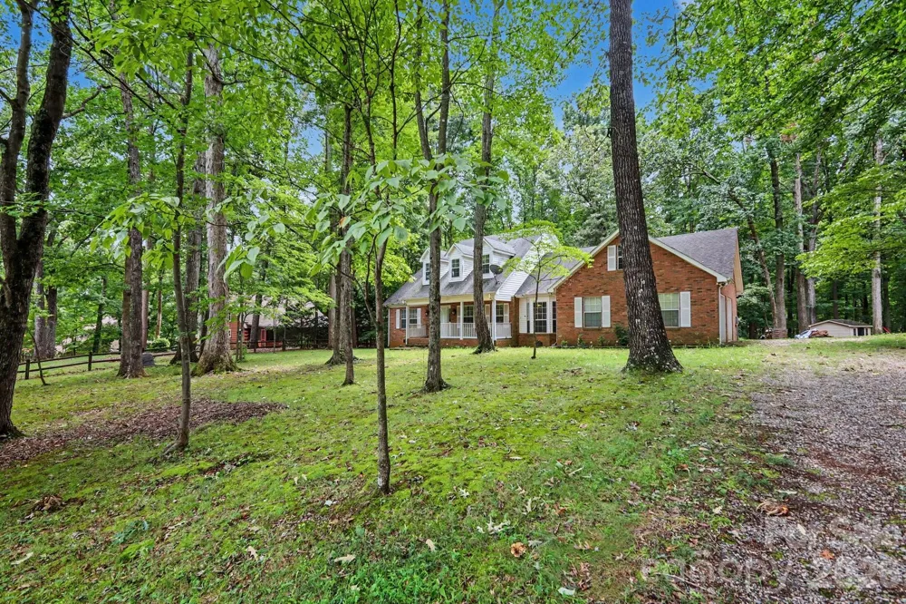 7944 Woodhill Cove Lane Denver, NC 28037