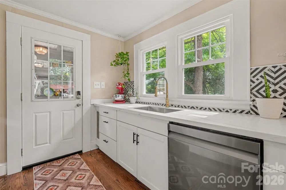 3330 Benard Avenue Charlotte, NC 28206