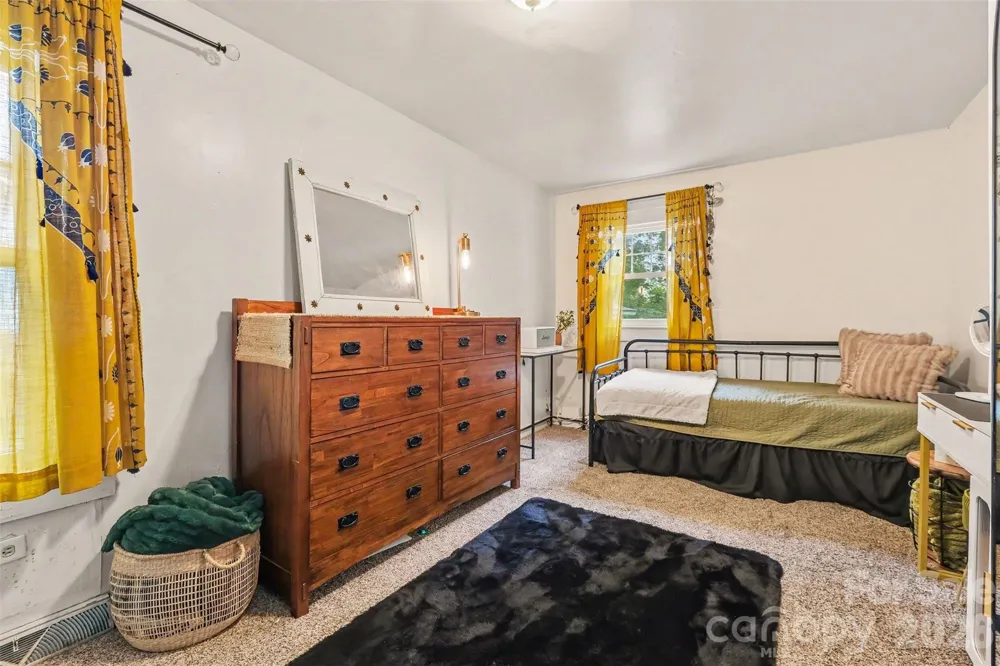 3330 Benard Avenue Charlotte, NC 28206