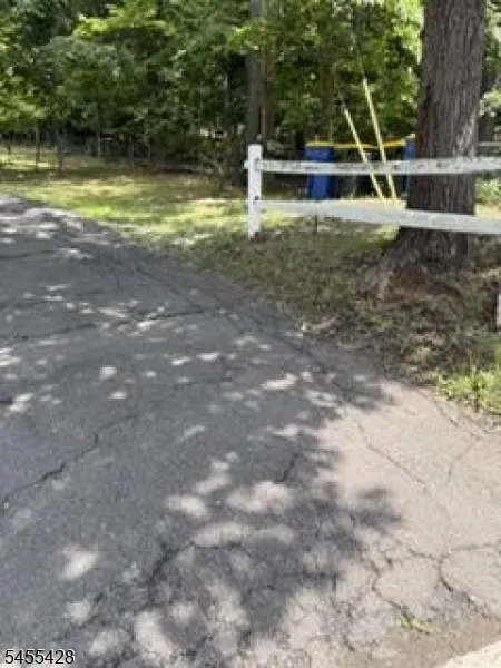 366 Warrenville Rd Green Brook, NJ 08812