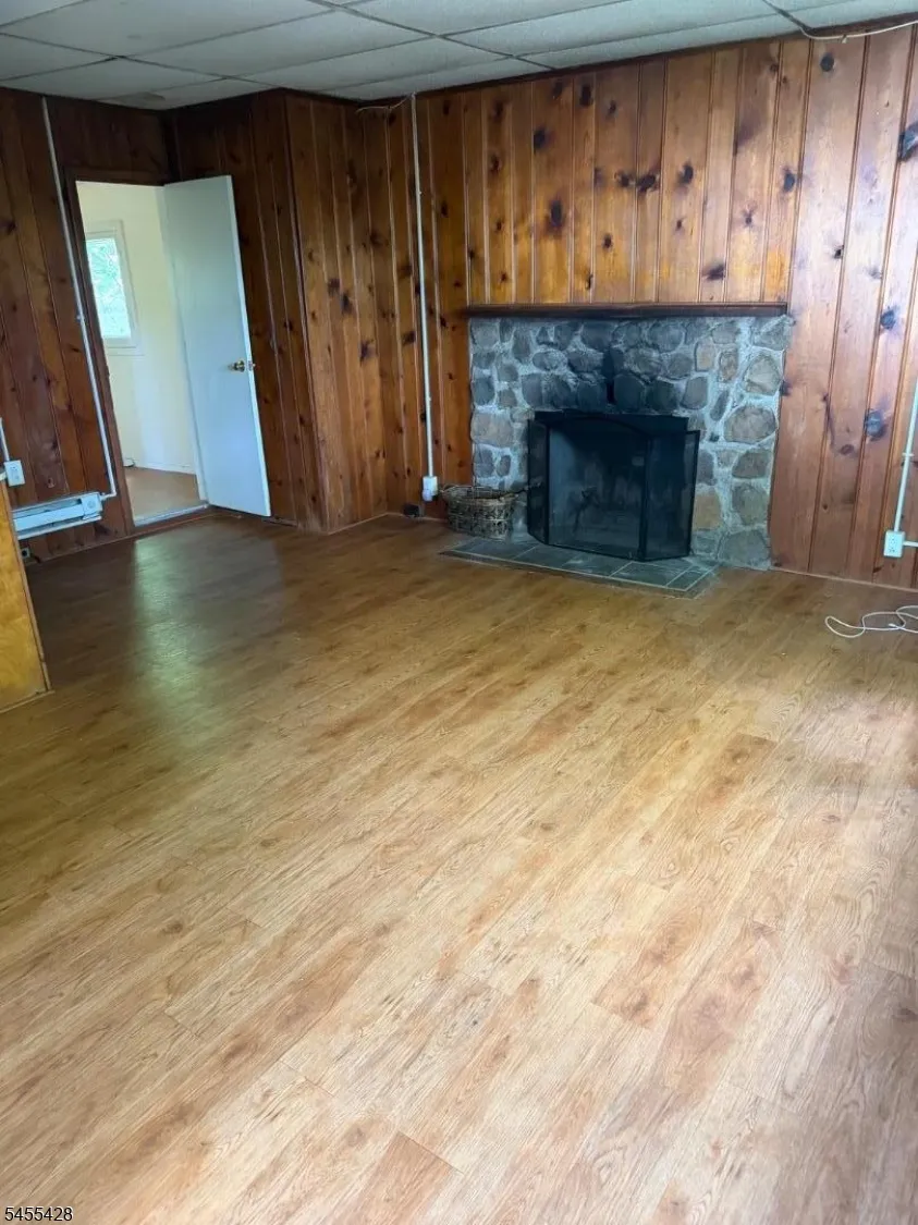 366 Warrenville Rd Green Brook, NJ 08812