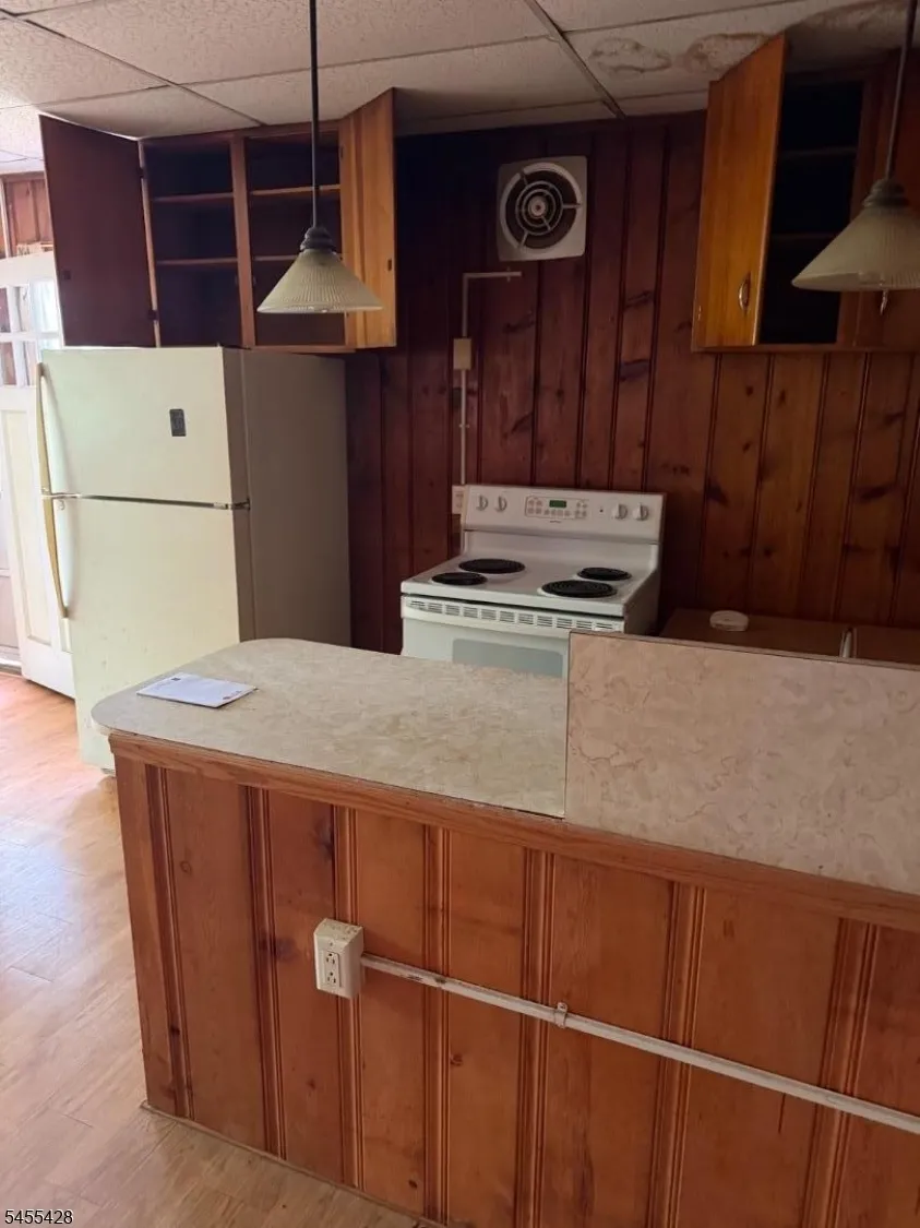366 Warrenville Rd Green Brook, NJ 08812