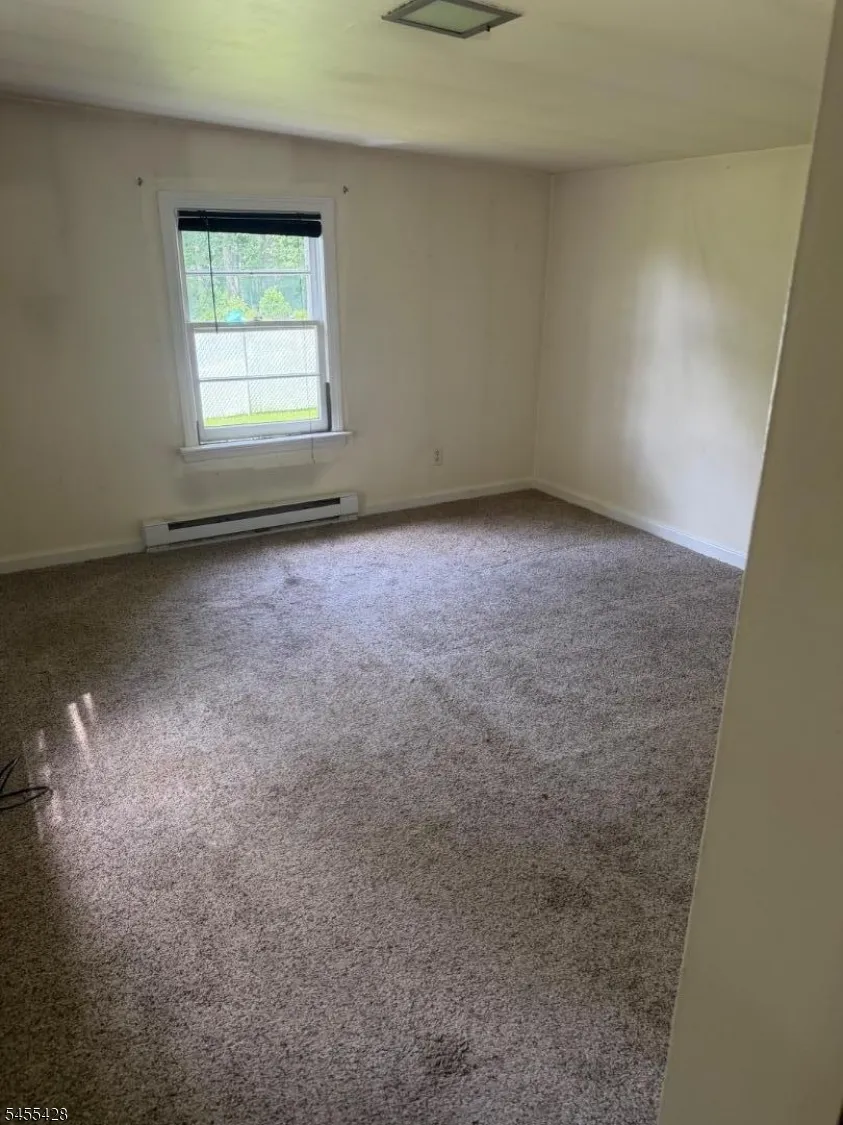 366 Warrenville Rd Green Brook, NJ 08812