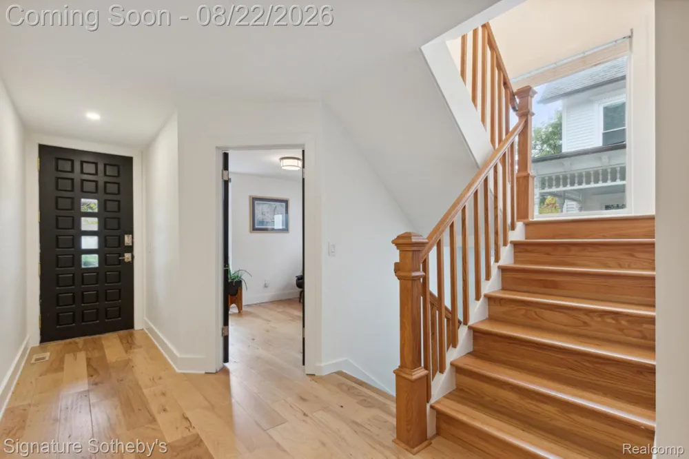 372 W Brown Street Birmingham City, MI 48009
