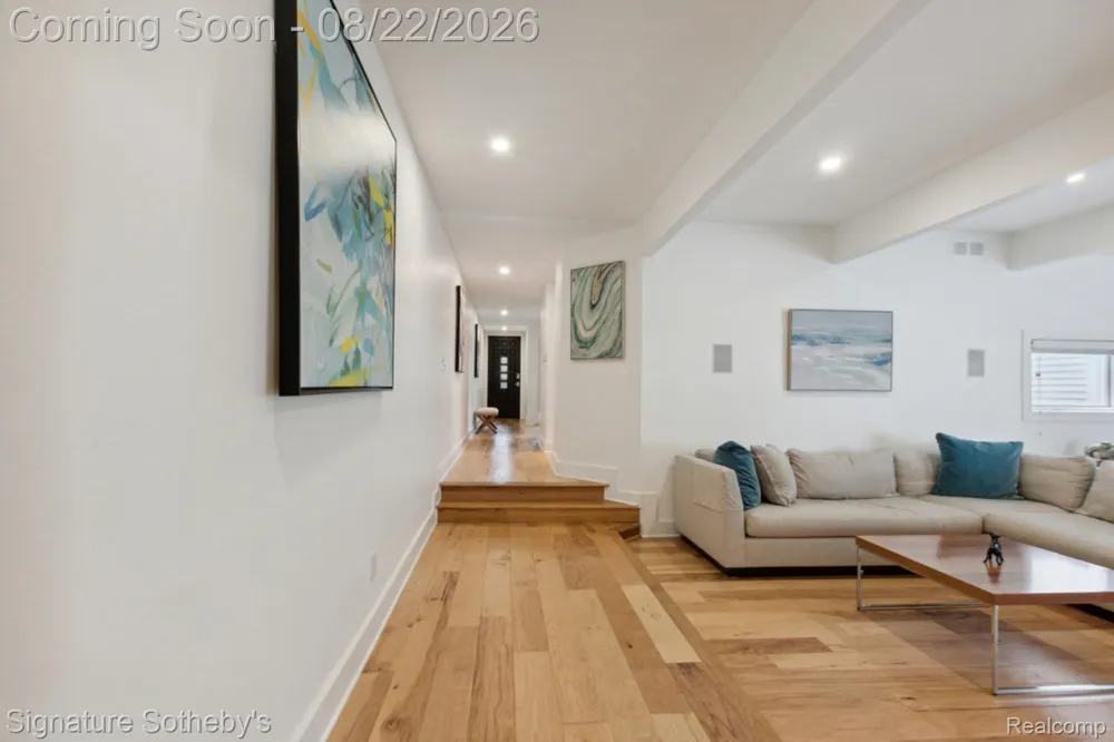 372 W Brown Street Birmingham City, MI 48009
