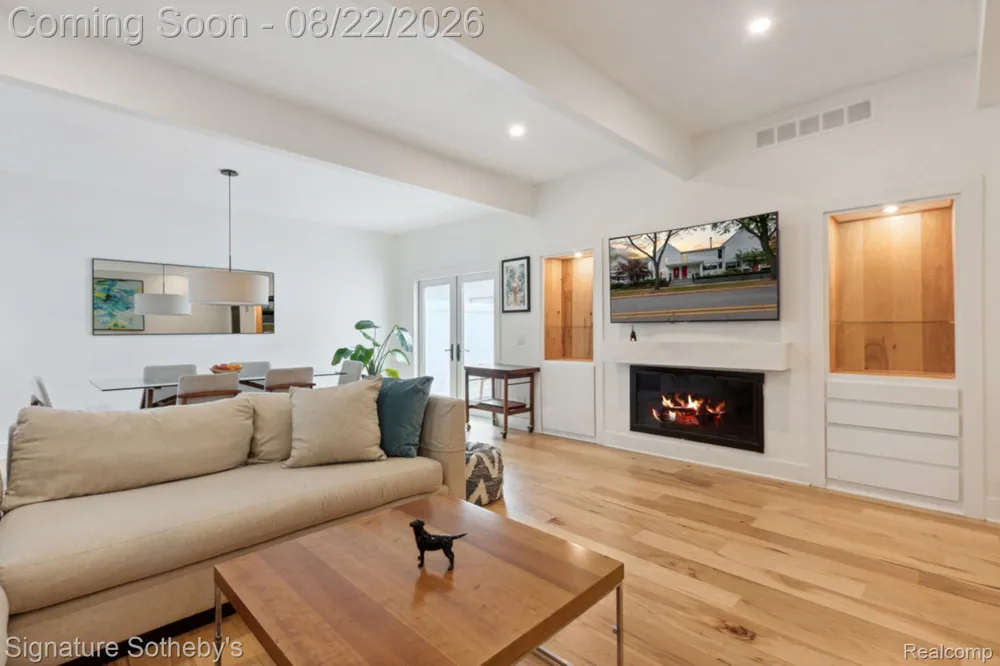 372 W Brown Street Birmingham City, MI 48009