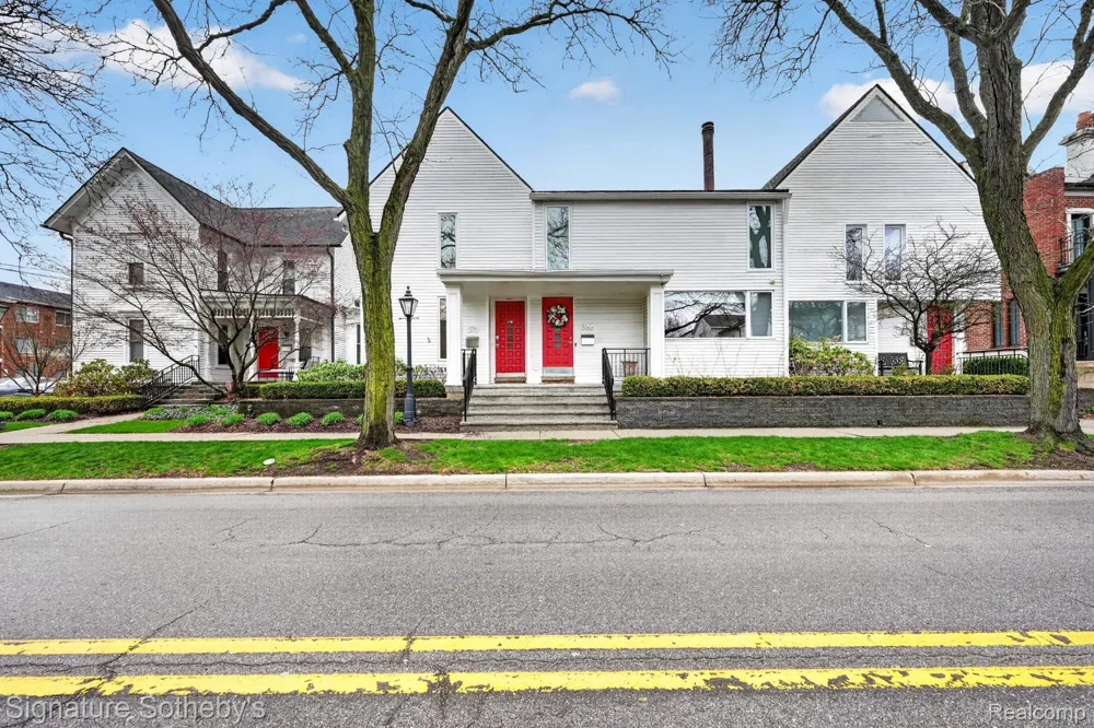 372 W Brown Street Birmingham City, MI 48009