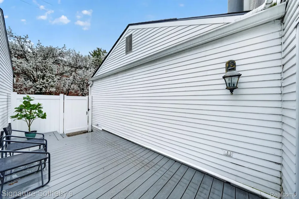 372 W Brown Street Birmingham City, MI 48009