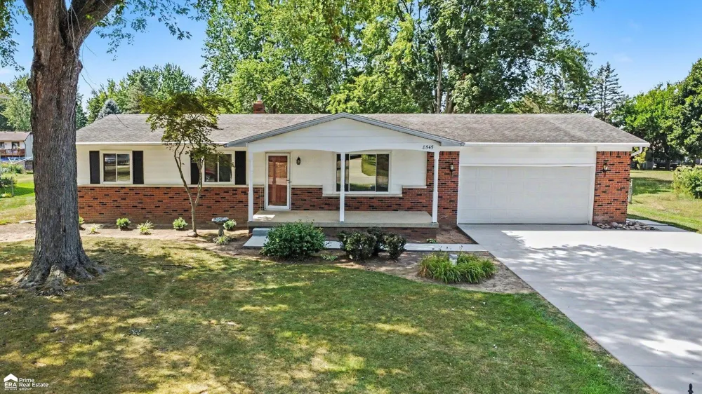 8545 Gallant Fox Trail Flushing Charter Township, MI 48433