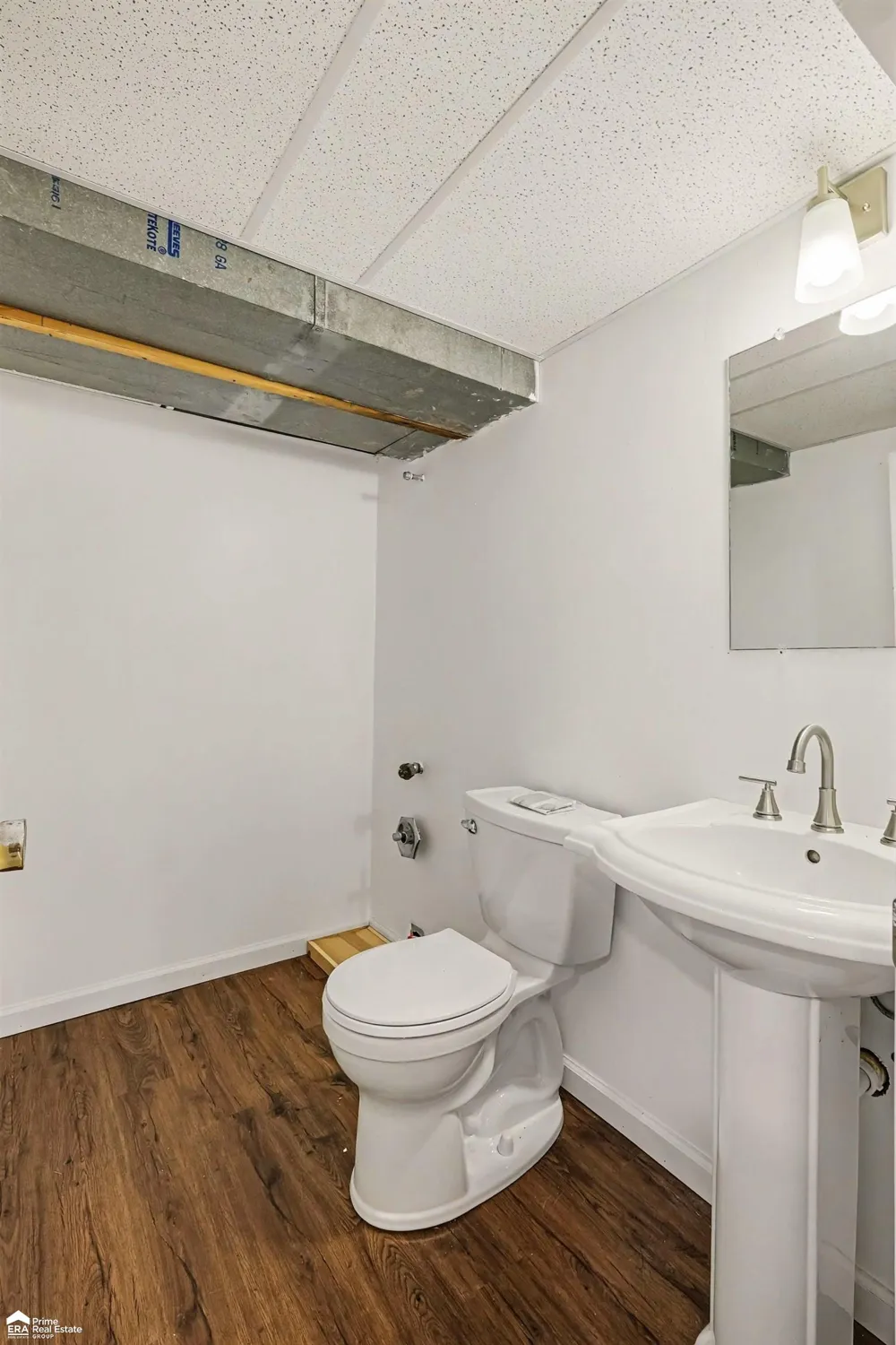 8545 Gallant Fox Trail Flushing Charter Township, MI 48433