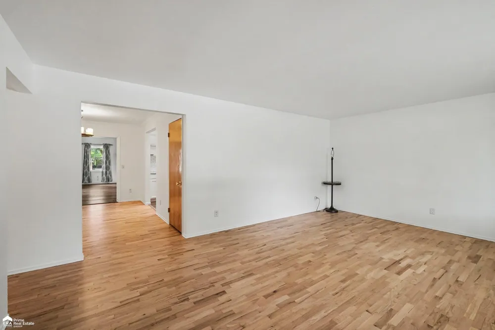 8545 Gallant Fox Trail Flushing Charter Township, MI 48433