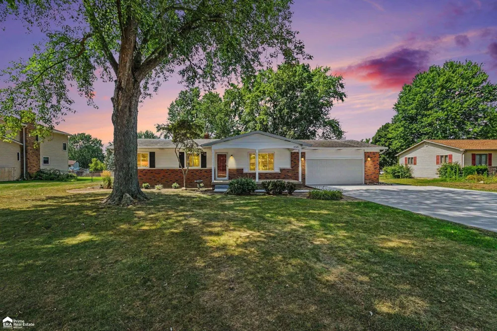 8545 Gallant Fox Trail Flushing Charter Township, MI 48433