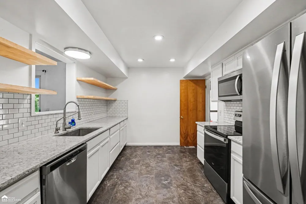 8545 Gallant Fox Trail Flushing Charter Township, MI 48433