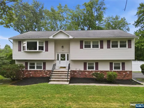 20 Arnold Drive