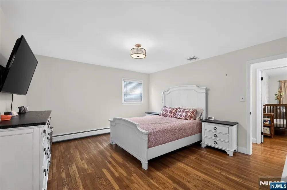 20 Arnold Drive Par-Troy Hills, NJ 07054