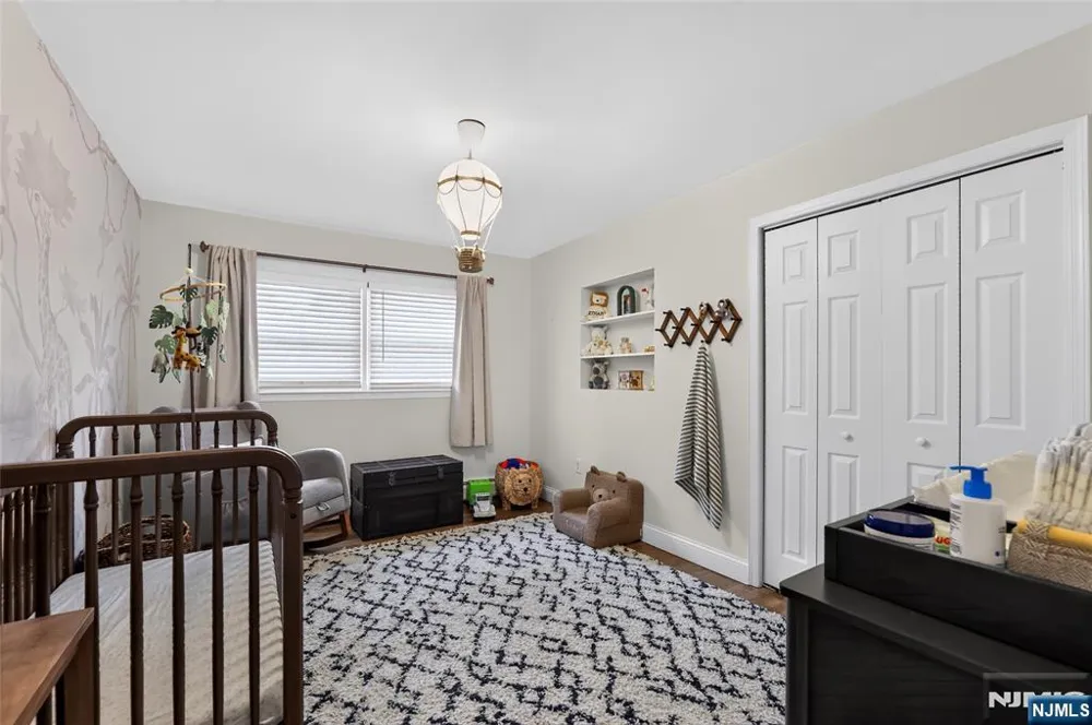 20 Arnold Drive Par-Troy Hills, NJ 07054