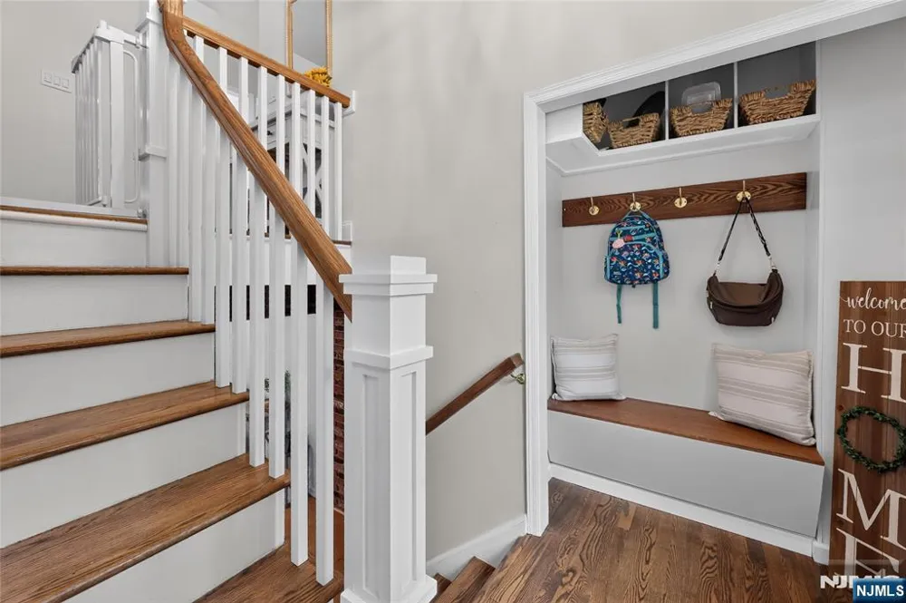 20 Arnold Drive Par-Troy Hills, NJ 07054