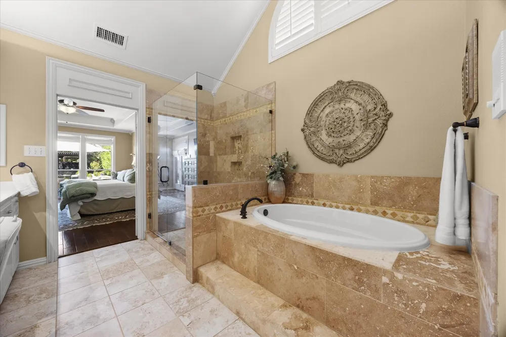 1601 Bay Crest Trail Heath, TX 75032