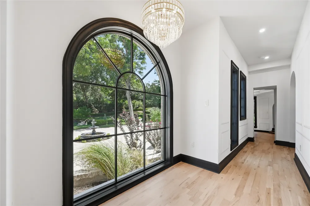 6941 Gaston Avenue Dallas, TX 75214