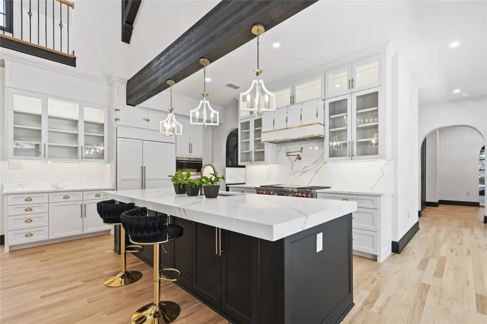 6941 Gaston Avenue Dallas, TX 75214